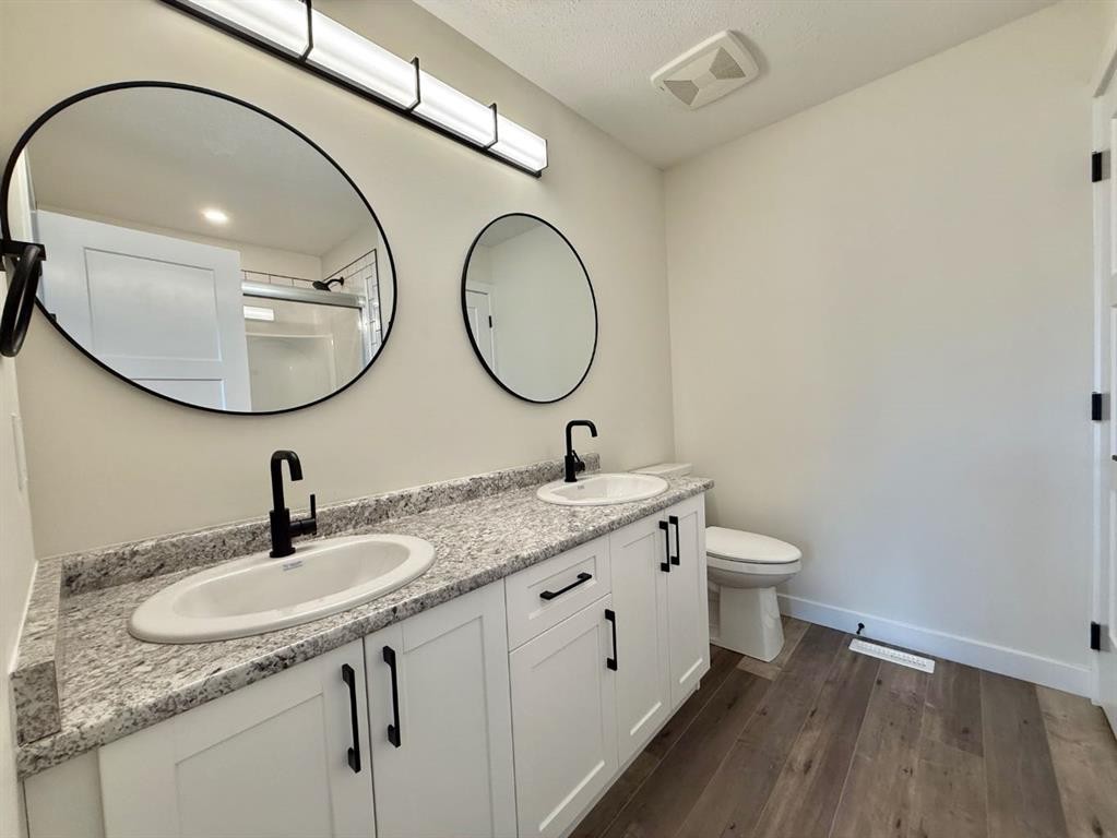 326B Boutin Avenue, Hinton, AB - Indoor Photo Showing Bathroom