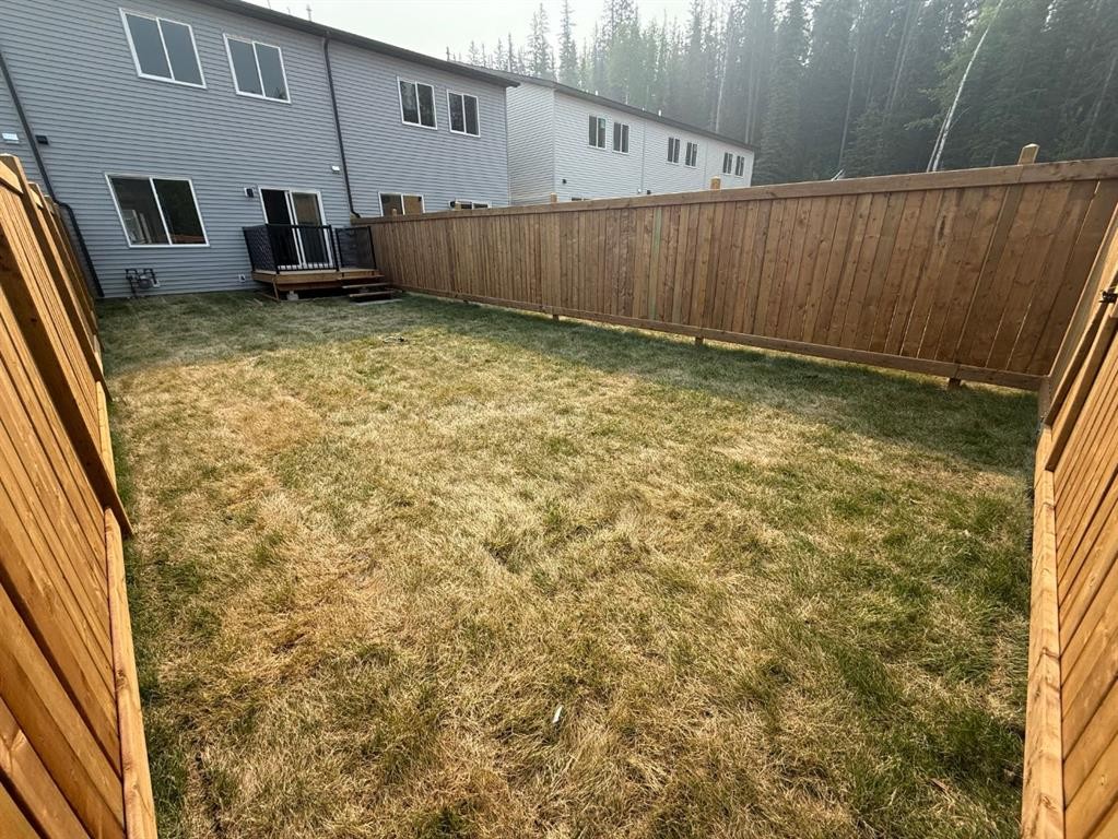 326B Boutin Avenue, Hinton, AB - Outdoor