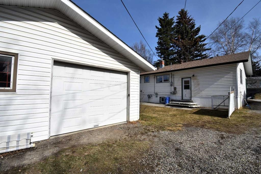 119 Lodgepole Drive, Hinton, AB - Outdoor With Exterior