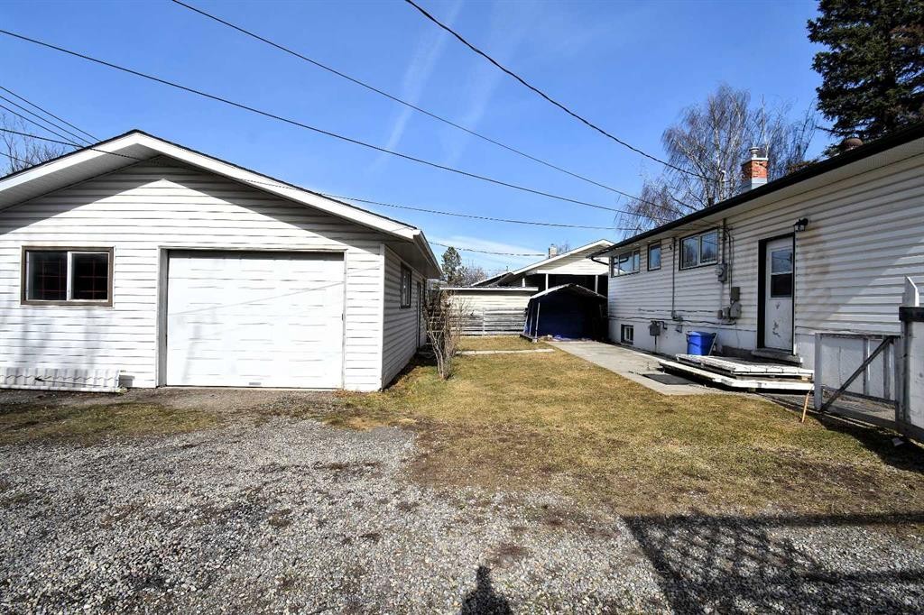 119 Lodgepole Drive, Hinton, AB - Outdoor With Exterior