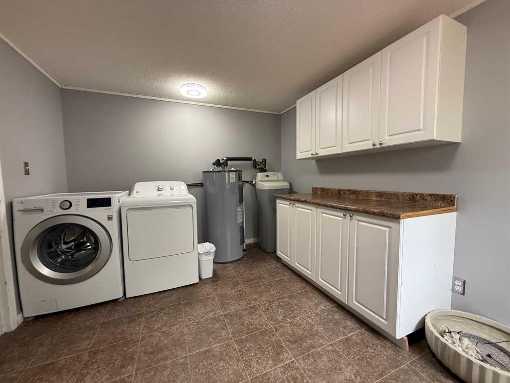 653022 Range Road 224, Athabasca, AB - Indoor Photo Showing Laundry Room
