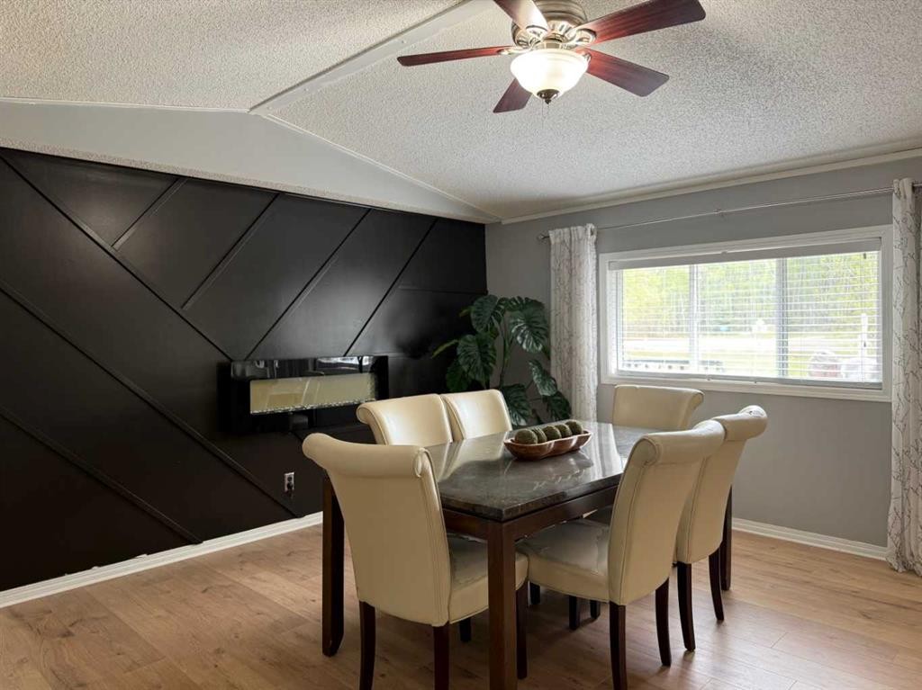 653022 Range Road 224, Athabasca, AB - Indoor Photo Showing Dining Room