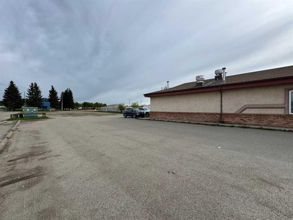 5103 2 Avenue, Edson, AB