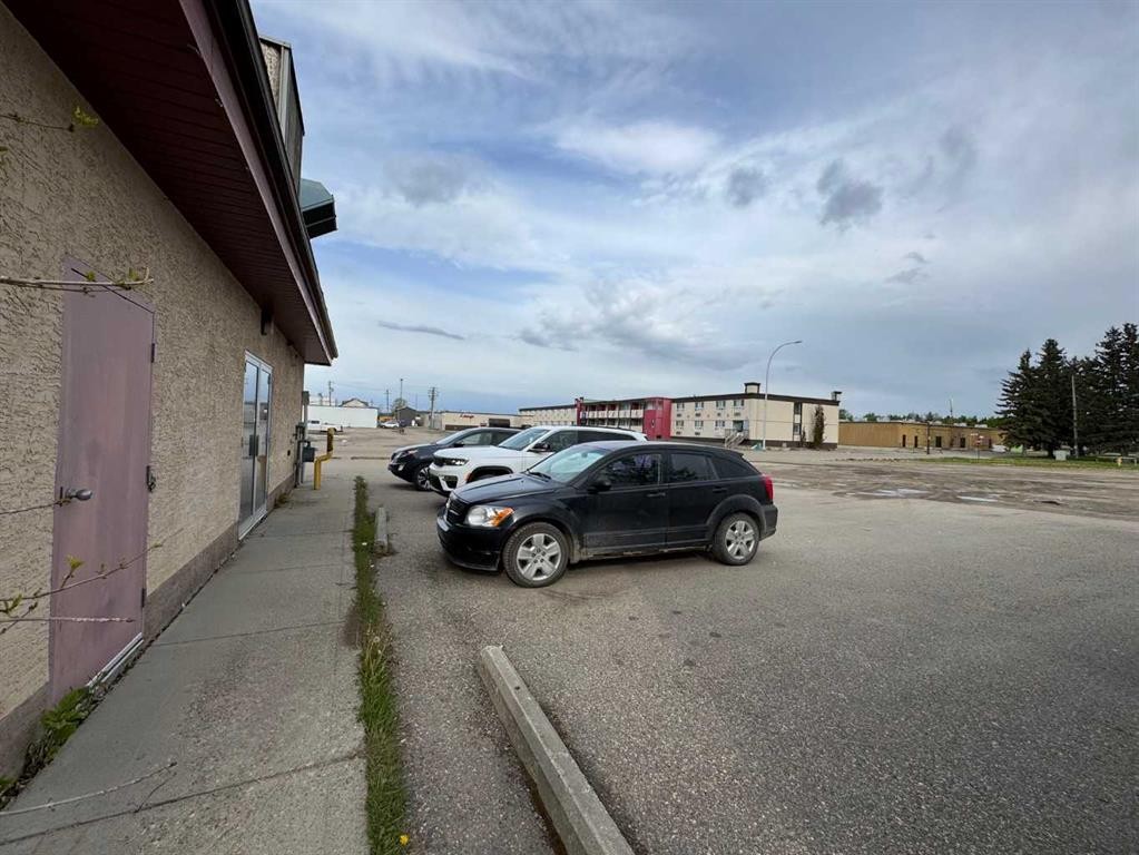 5103 2 Avenue, Edson, AB