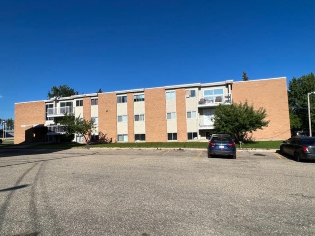 5 Sunset Boulevard, Whitecourt, AB - Outdoor