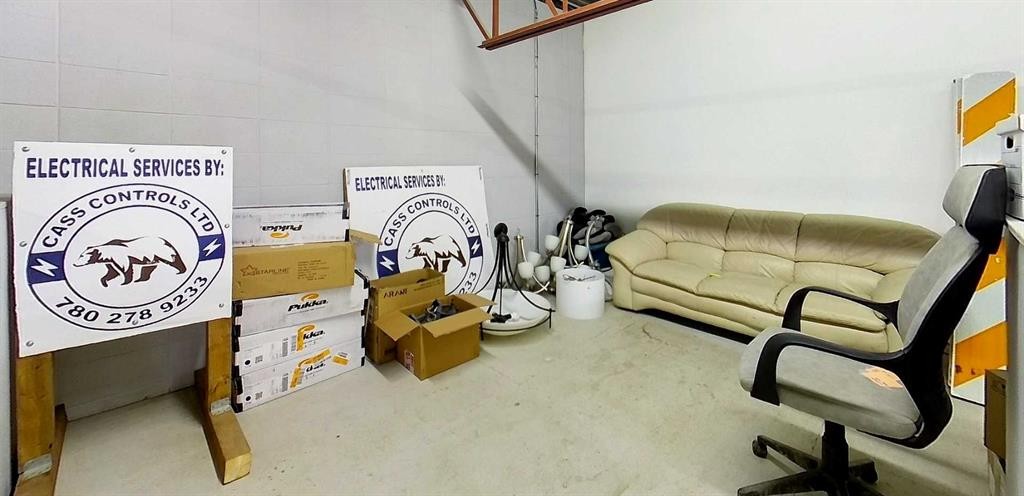 4824, 4826, 4830 3 Avenue, Edson, AB