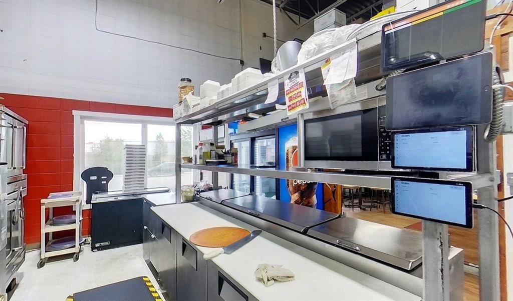 4824, 4826, 4830 3 Avenue, Edson, AB