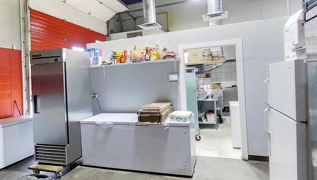 4824, 4826, 4830 3 Avenue, Edson, AB