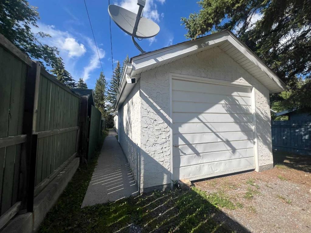4805 17 Avenue, Edson, AB - Outdoor With Exterior