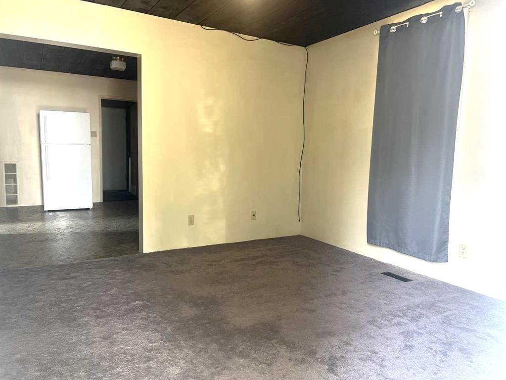 4805 17 Avenue, Edson, AB - Indoor Photo Showing Other Room