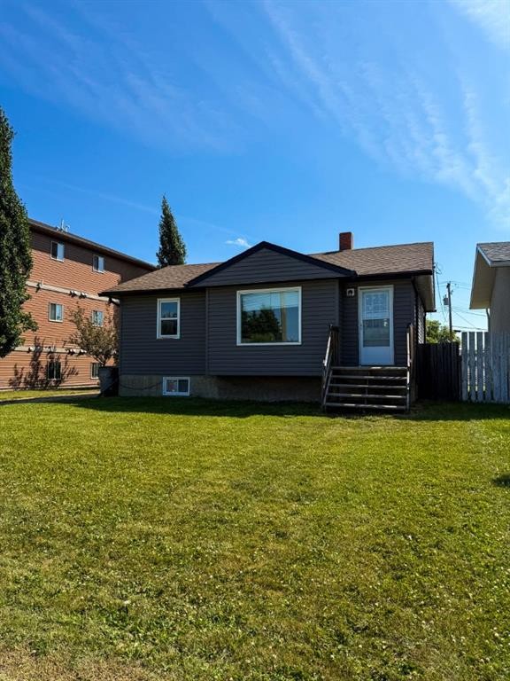 5303 47 Street, Whitecourt, AB - Outdoor