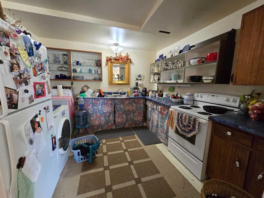 109 Main Street,-57115 Range Road 80, Rochfort Bridge, AB - Indoor