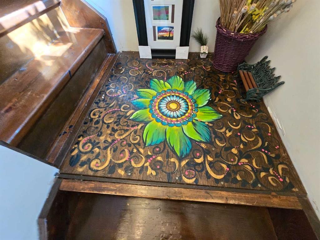 109 Main Street,-57115 Range Road 80, Rochfort Bridge, AB - Indoor Photo Showing Other Room