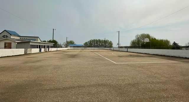 851 Wolf Trail, Sandy Lake, AB