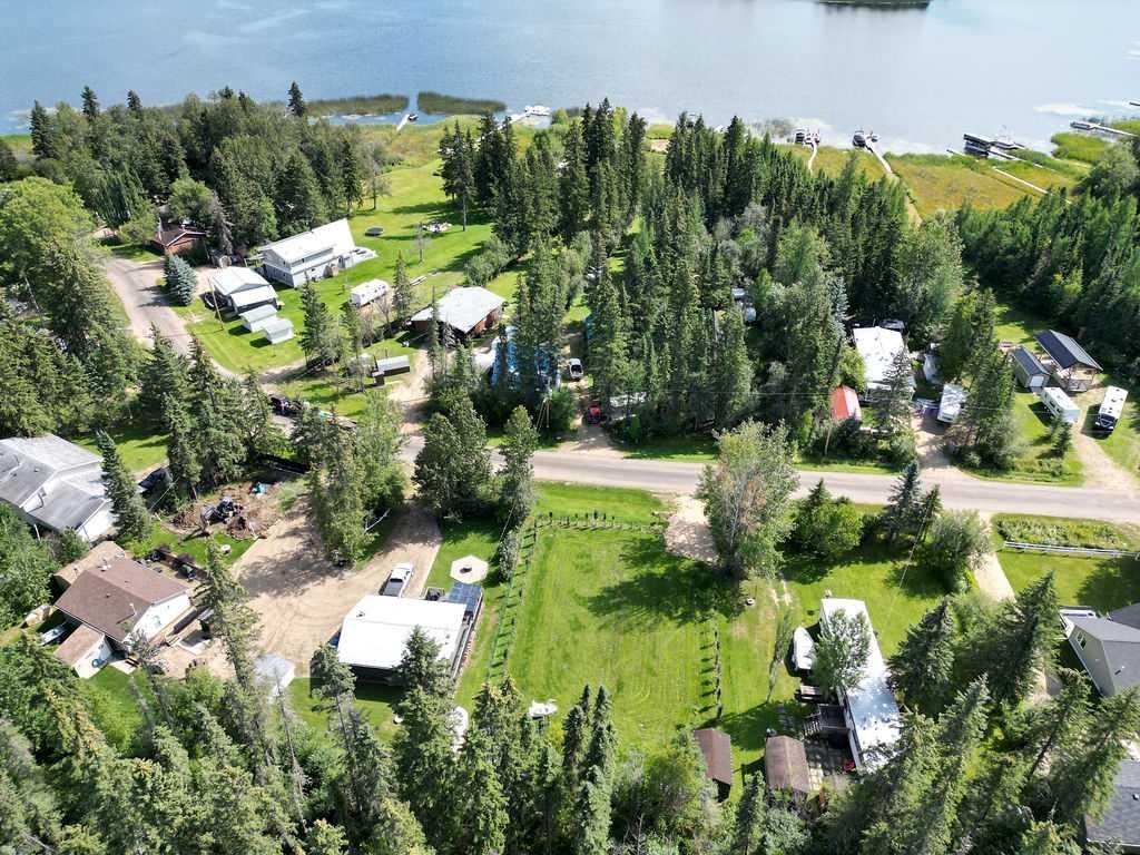 248 Lakeshore Drive North, Island Lake, AB