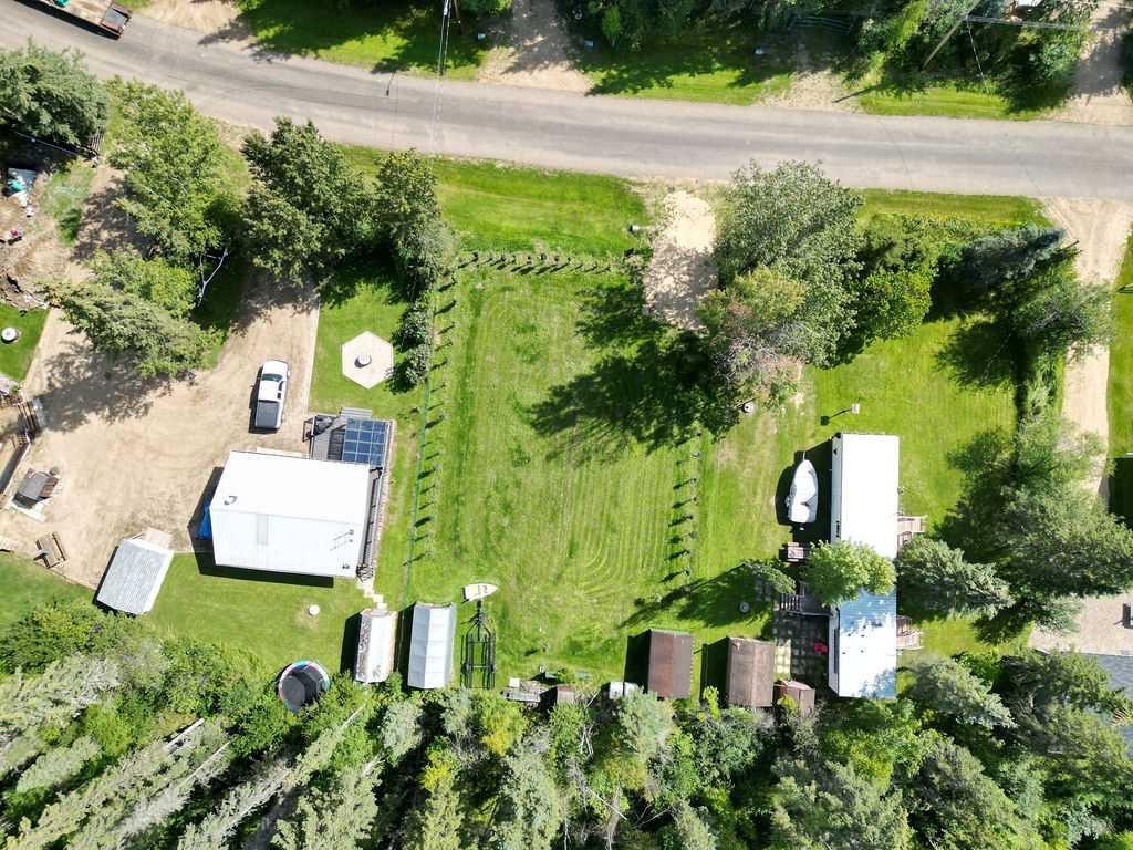 248 Lakeshore Drive North, Island Lake, AB