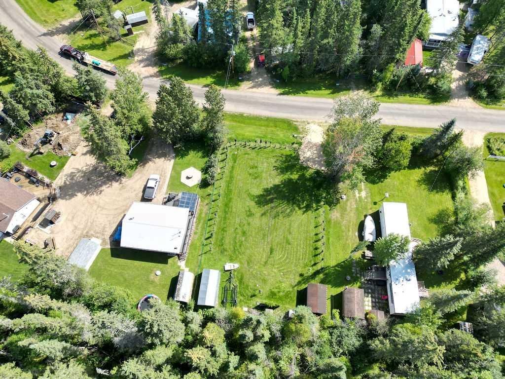 248 Lakeshore Drive North, Island Lake, AB