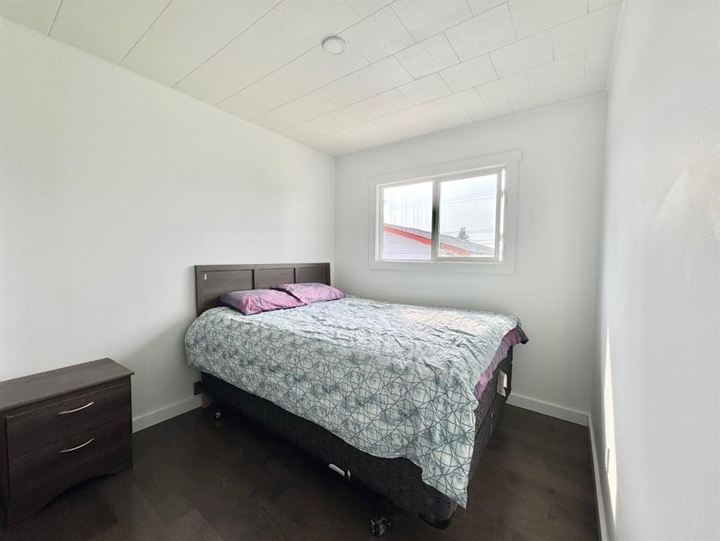 27 Centenial Crescent, Swan Hills, AB - Indoor Photo Showing Bedroom