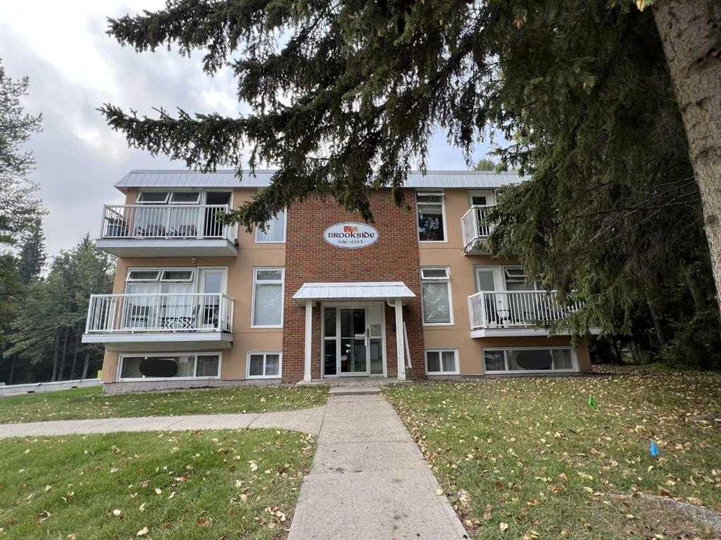 #2-506 41 Street, Edson, AB - Outdoor With Facade