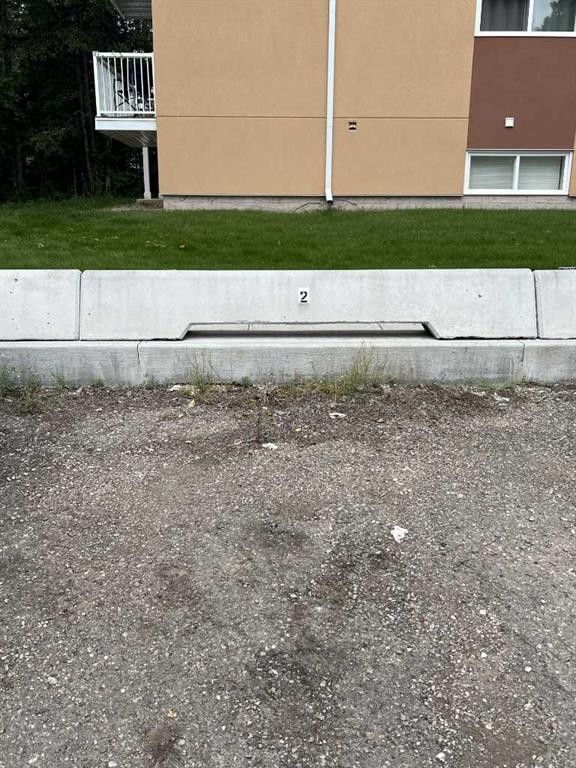 #2-506 41 Street, Edson, AB - Outdoor