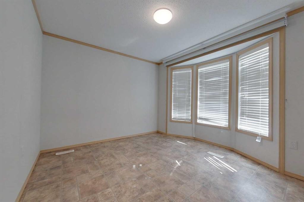 2692 Bambi St, Wabasca, AB - Indoor Photo Showing Other Room