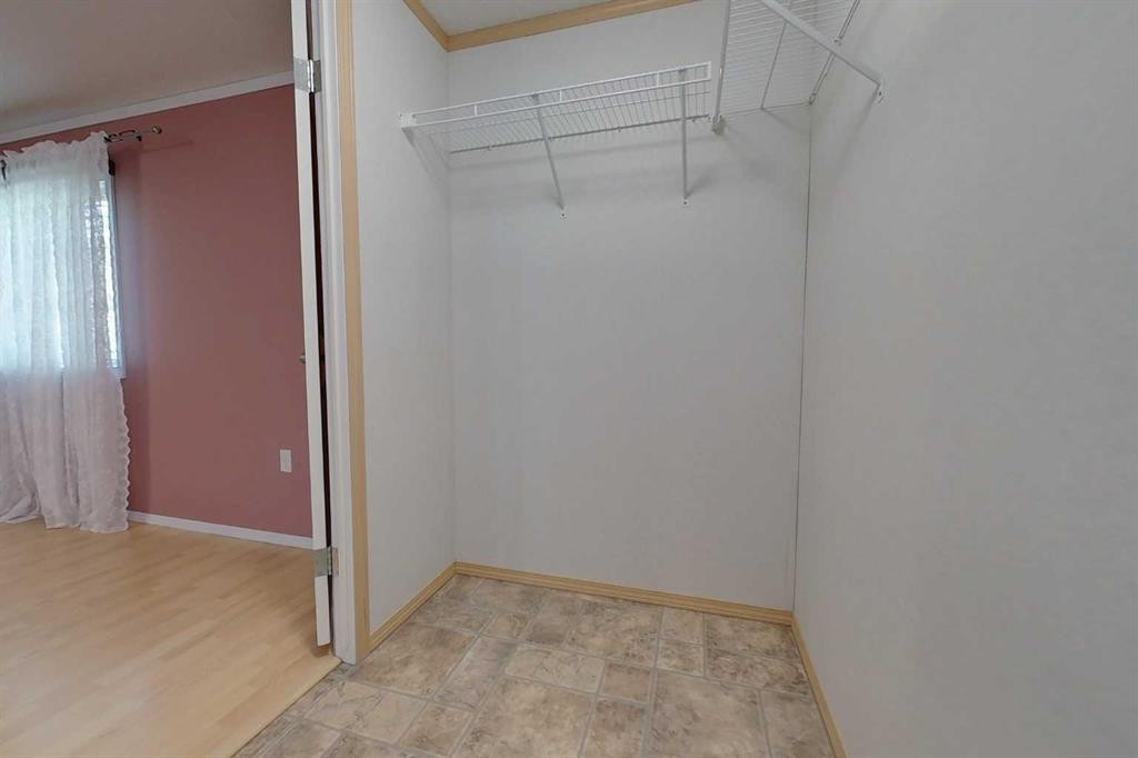 2692 Bambi St, Wabasca, AB - Indoor