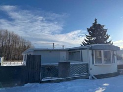 101-6026 13 Avenue Edson, AB T7E 0A4