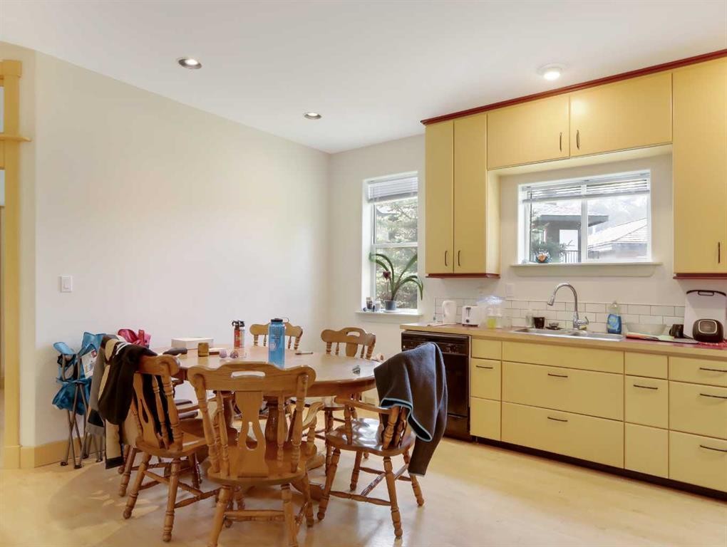 228 17Th Street, Canmore, AB