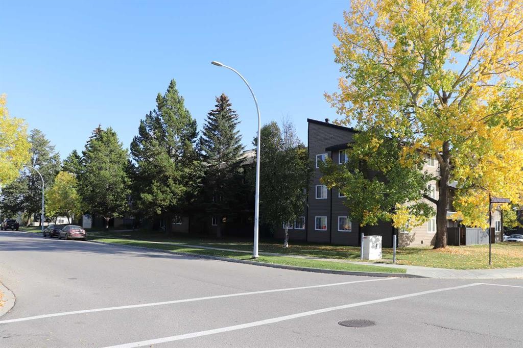 201A-5611 10 Avenue, Edson, AB - Outdoor