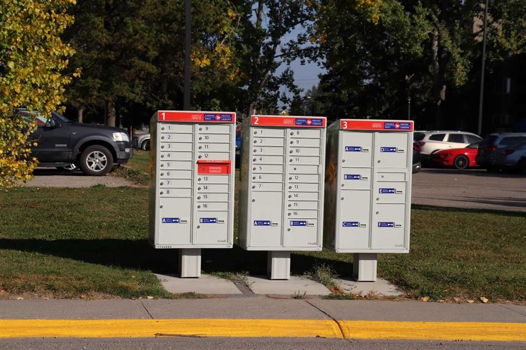 201A-5611 10 Avenue, Edson, AB - Outdoor