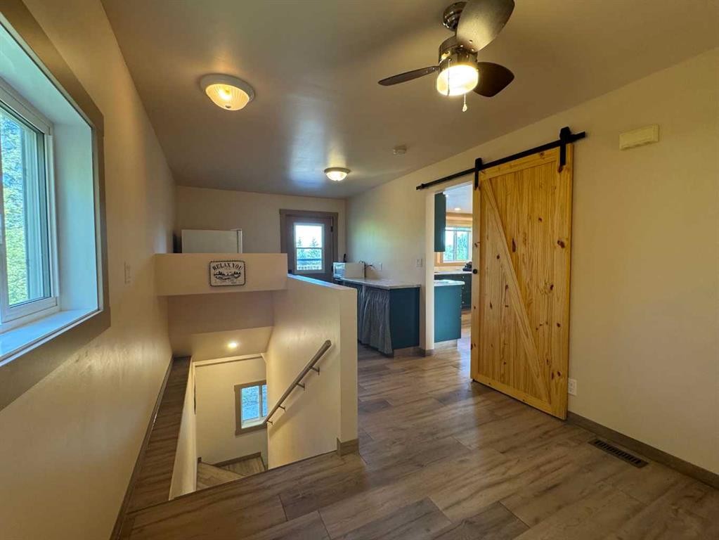 220 Lakeshore Drive North, Island Lake, AB - Indoor