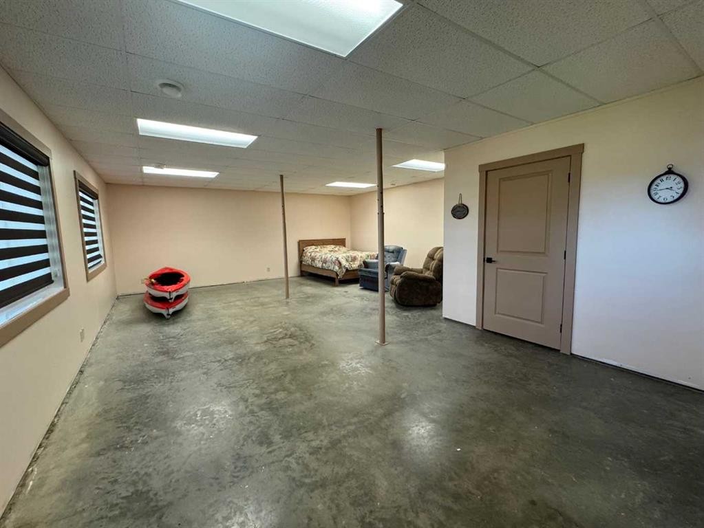 220 Lakeshore Drive North, Island Lake, AB - Indoor