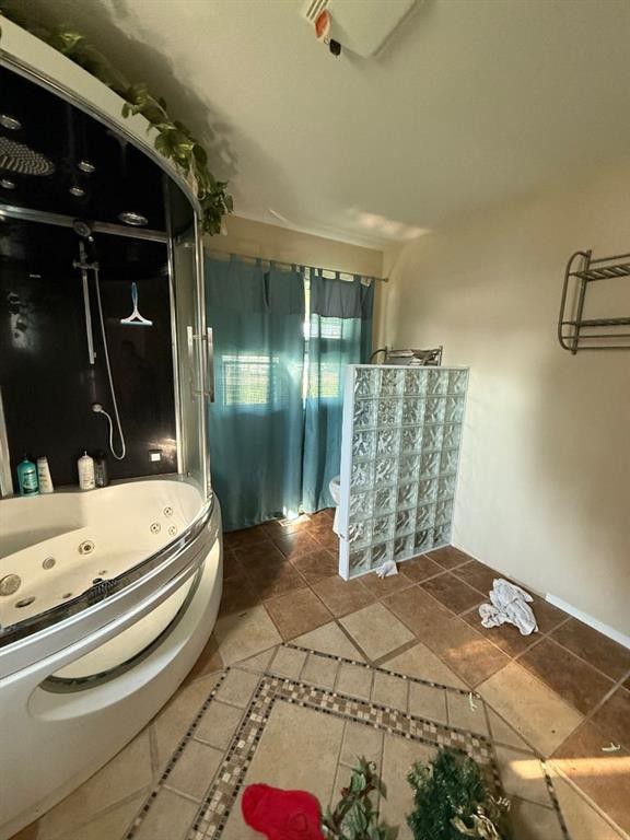 4909 51 Street, Peers, AB - Indoor Photo Showing Bathroom