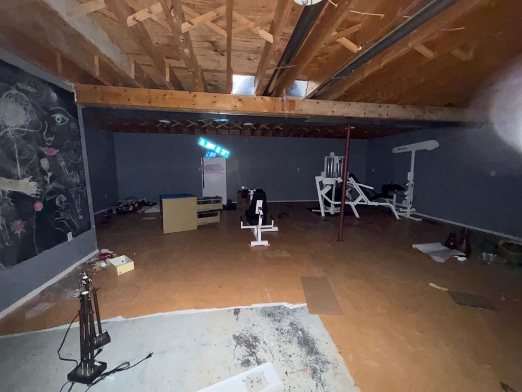 4909 51 Street, Peers, AB - Indoor