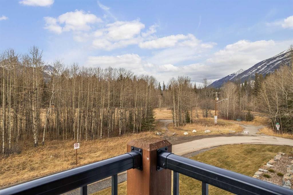 1217-200 2 Avenue, Dead Man'S Flats, AB - Outdoor With View