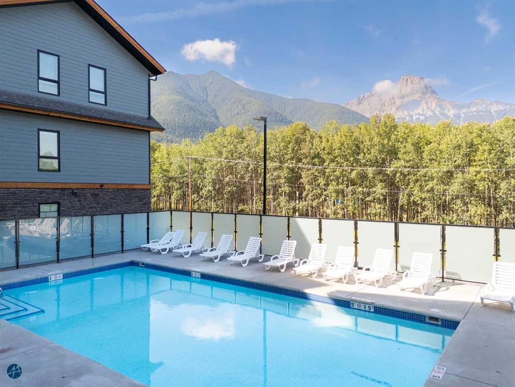1217-200 2 Avenue, Dead Man'S Flats, AB - Outdoor With In Ground Pool