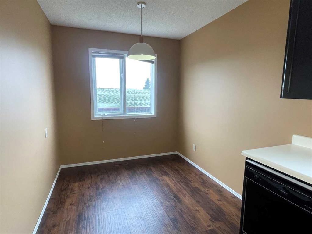 5 Hillside Crescent, Swan Hills, AB - Indoor Photo Showing Other Room