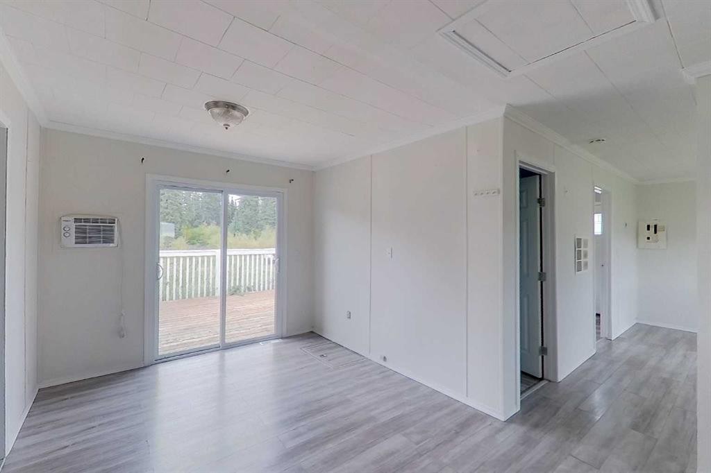 2571 Auger Road, Wabasca, AB - Indoor Photo Showing Other Room