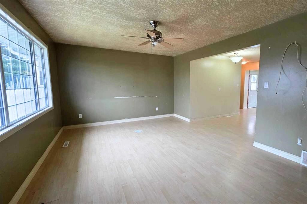 4806 51 Street, Mayerthorpe, AB - Indoor Photo Showing Other Room
