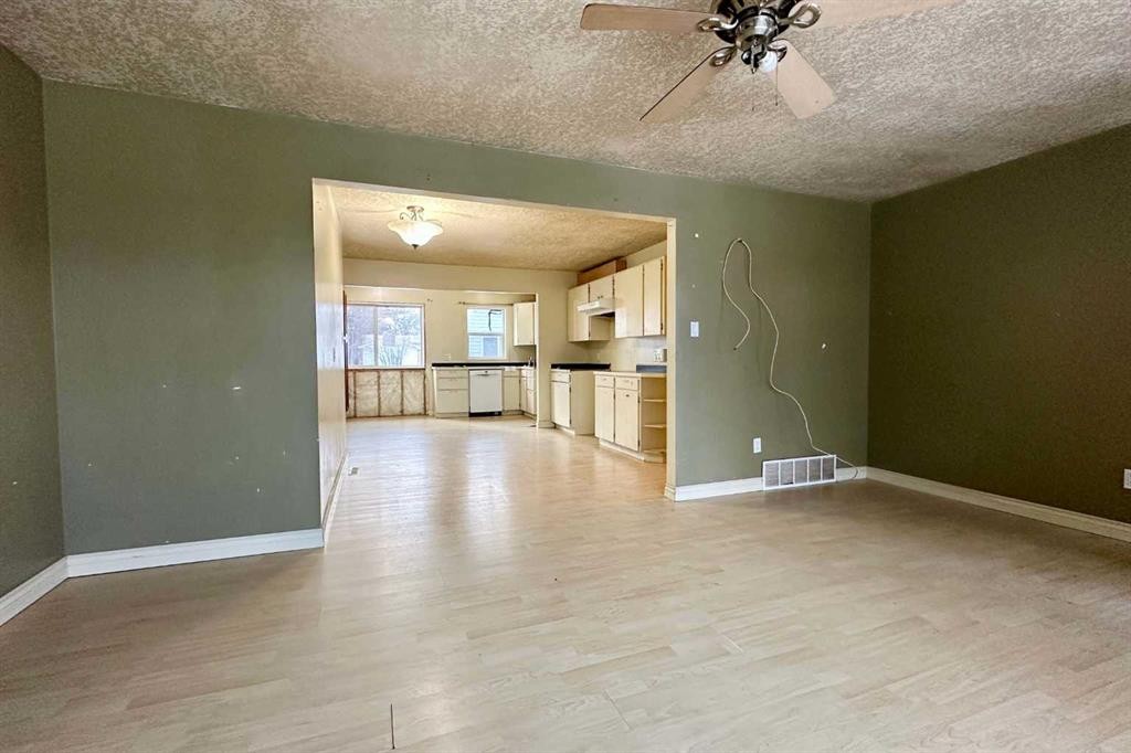 4806 51 Street, Mayerthorpe, AB - Indoor Photo Showing Other Room