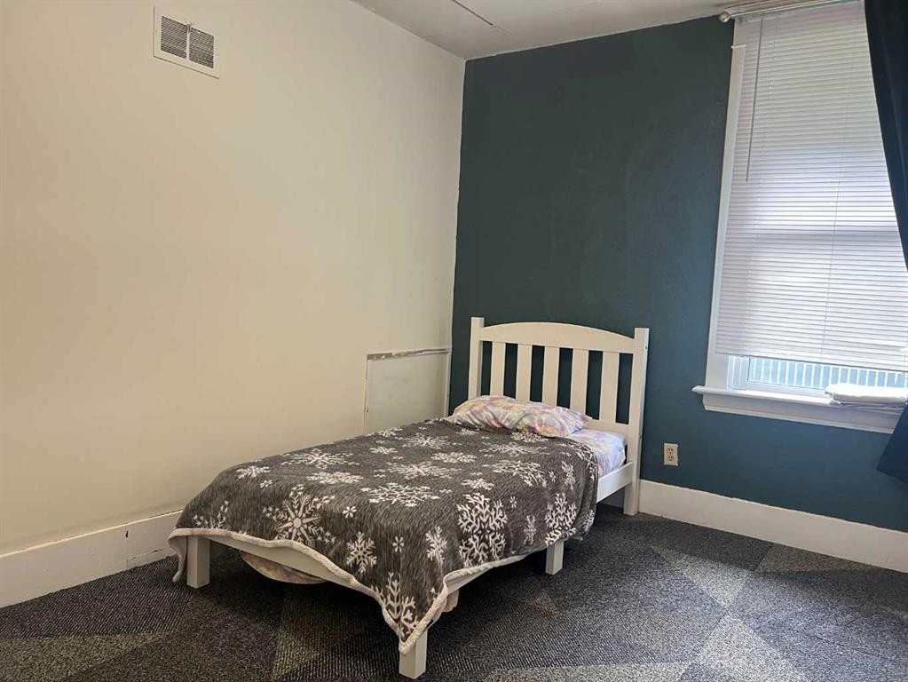 823 50 Street, Edson, AB - Indoor Photo Showing Bedroom