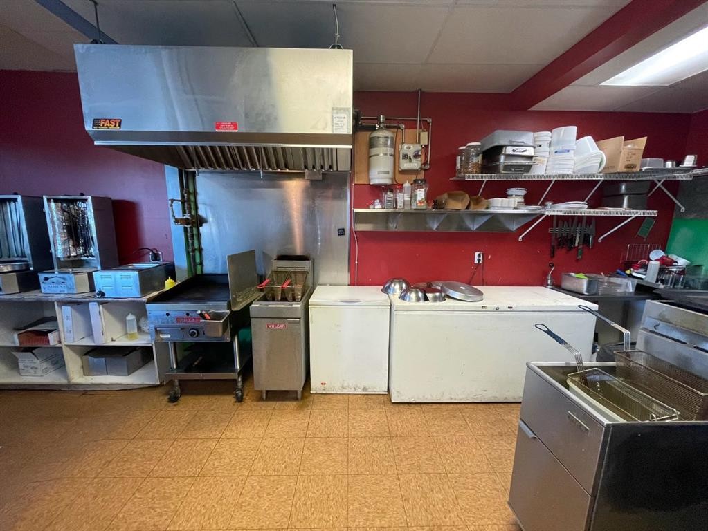 1-114 Park Street, Hinton, AB