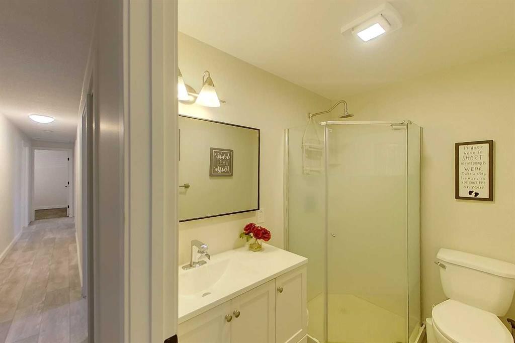 1014 10 Street, Smith, AB - Indoor Photo Showing Bathroom