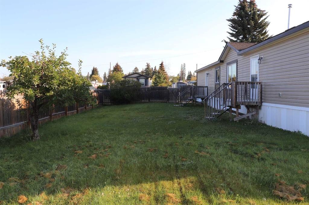 810 52 Street, Edson, AB - Outdoor