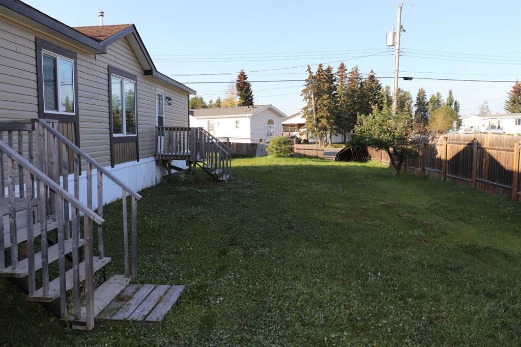 810 52 Street, Edson, AB - Outdoor