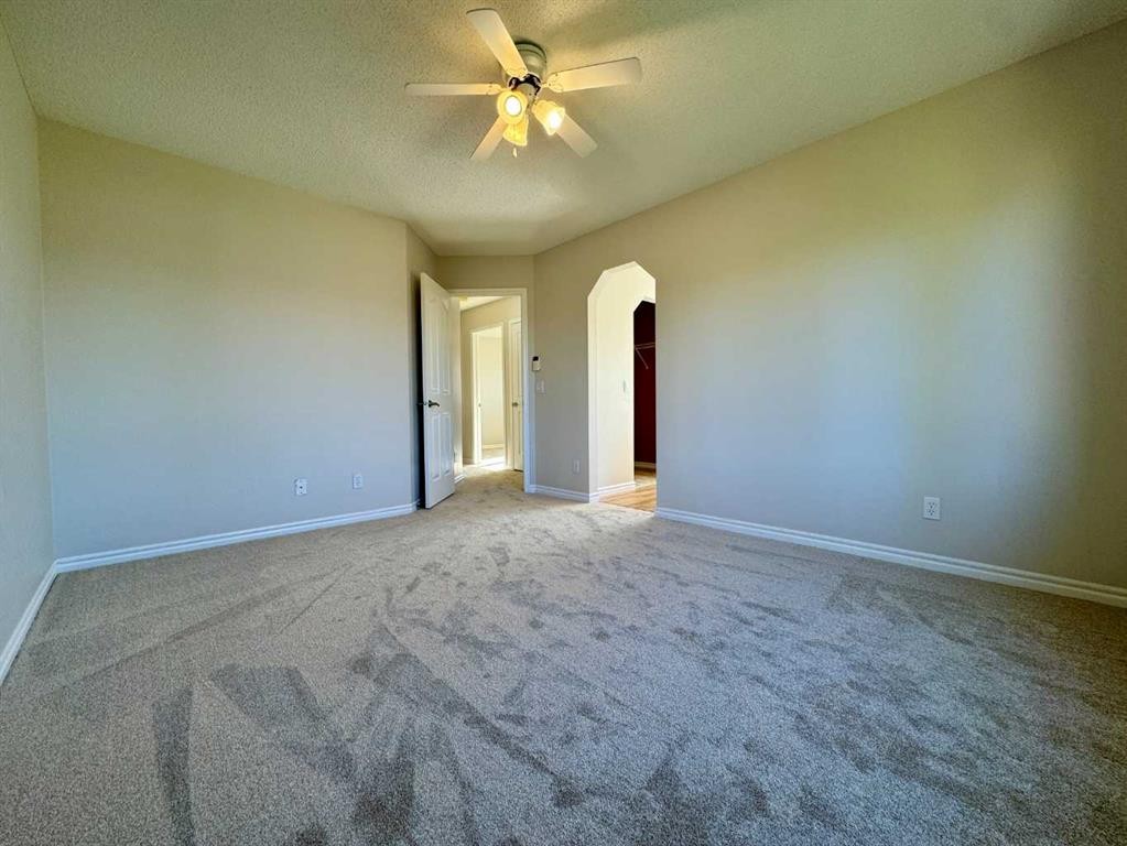 70 Glensummit Close, Cochrane, AB - Indoor Photo Showing Other Room