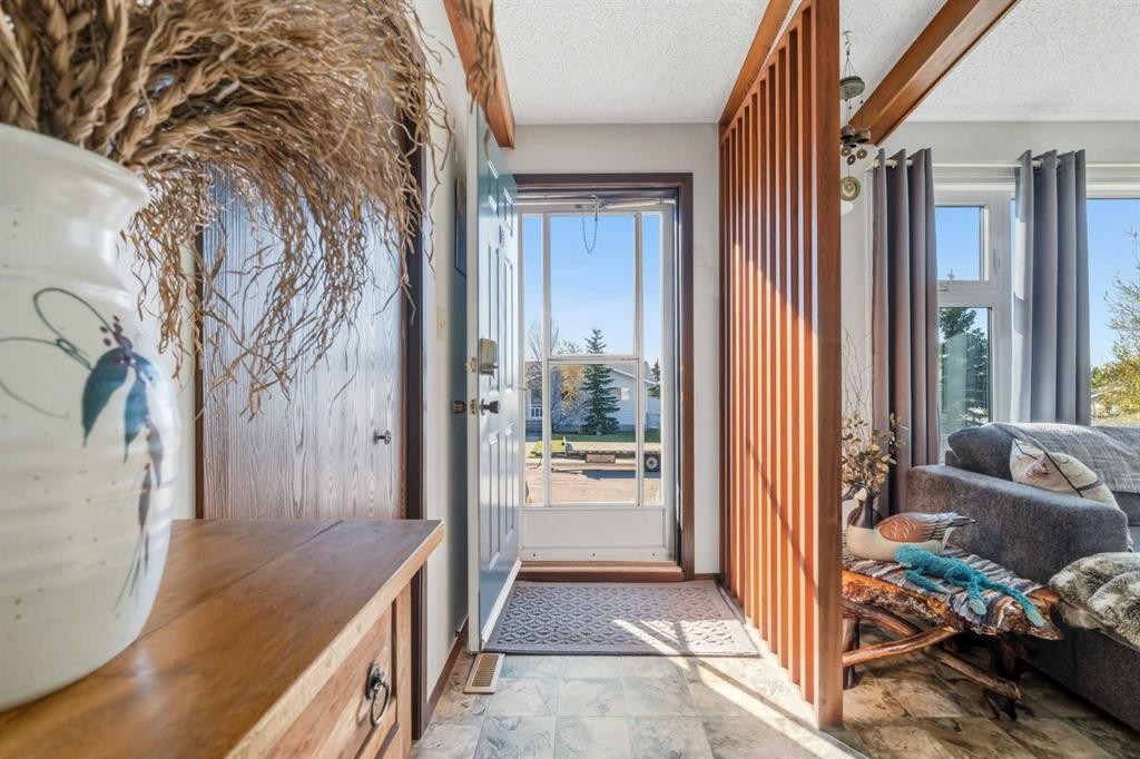 34 Hollinger Drive, Swan Hills, AB - Indoor Photo Showing Other Room