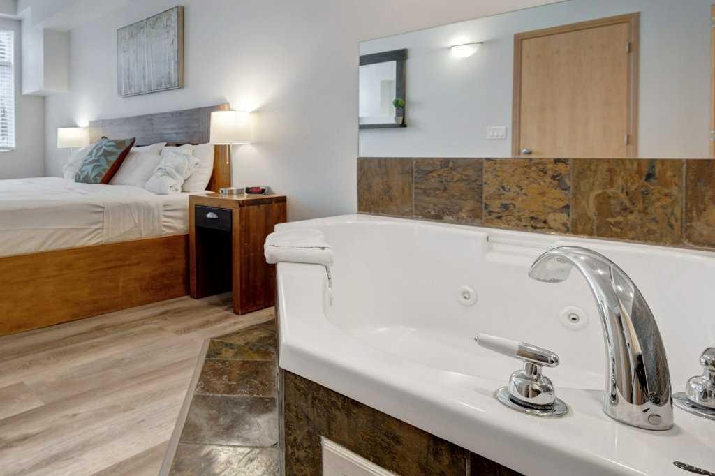 204-1151 Sidney Street, Canmore, AB - Indoor