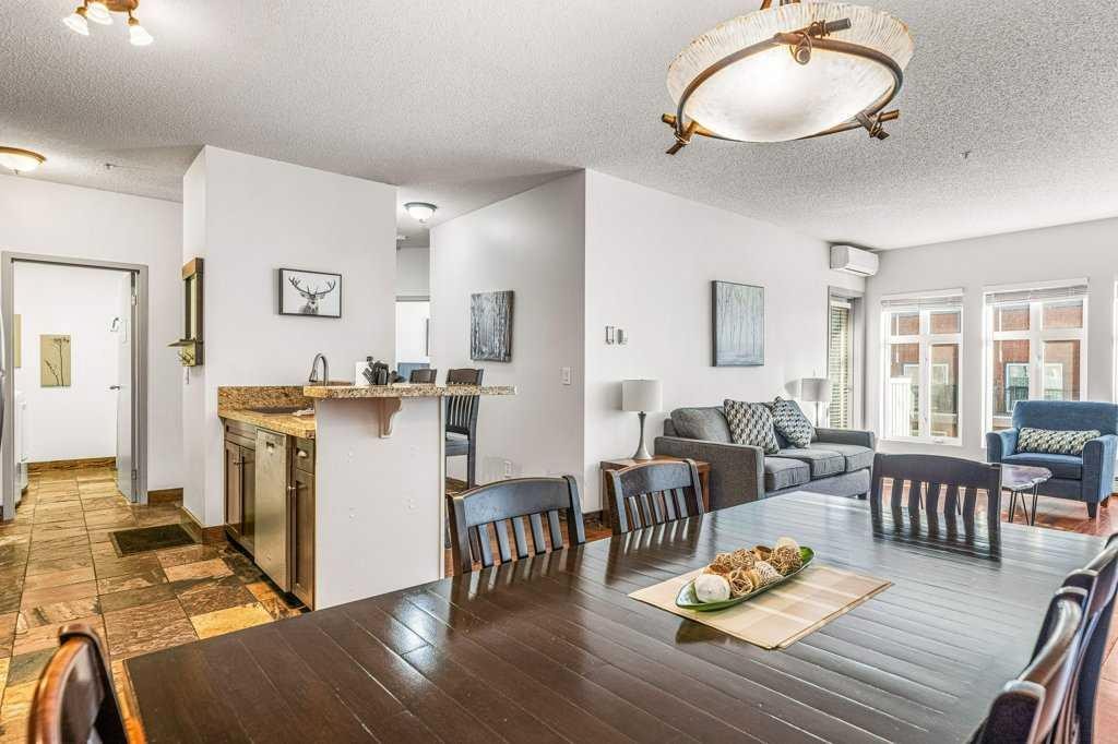 306-1151 Sidney Street, Canmore, AB - Indoor Photo Showing Dining Room