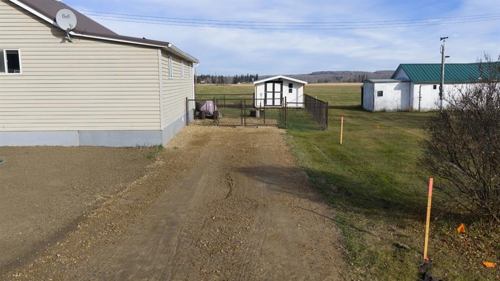 5204 51 Avenue, Colinton, AB - Outdoor